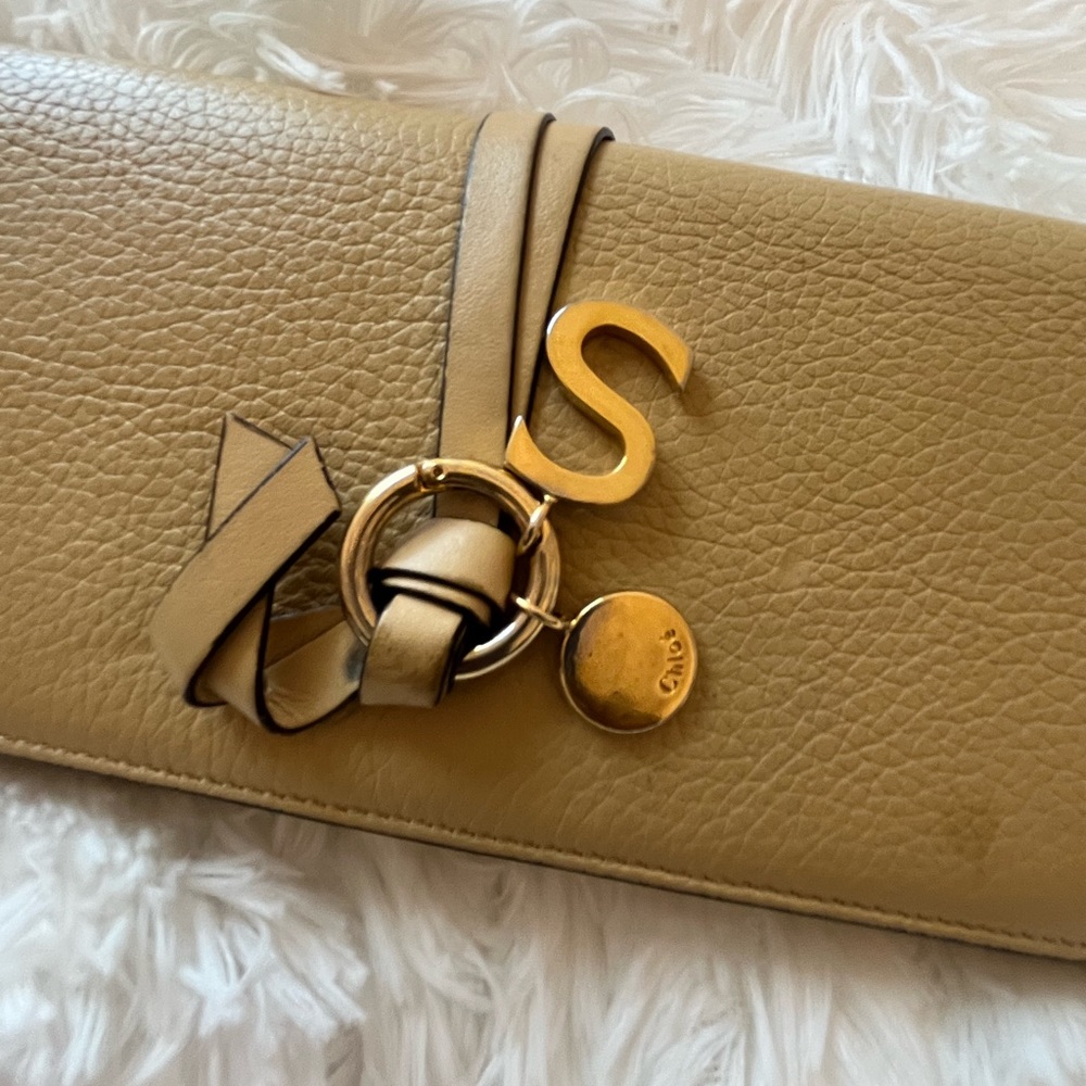 Chloe Authentic Wallet - Picture 16 of 16